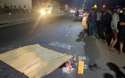 Người dân truy bắt xe khách bỏ chạy sau tai nạn chết người