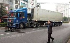 Xe container gây tai nạn, người đàn ông bị cán chết thảm