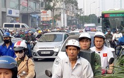 Giám đốc Sở GTVT: Chỉ cấm xe máy khi phương tiện công cộng thay thế được