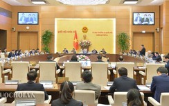 Tạm dừng việc bầu, bổ nhiệm lãnh đạo để sáp nhập 16 quận huyện, 631 xã