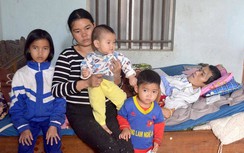 Ước muốn giản dị của 4 đứa trẻ có bố bị liệt vì TNGT