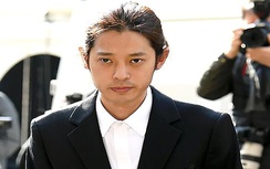 Rợn người với quá khứ nghiện ma tuý, quấy rối fan của Jung Joon Young