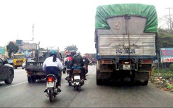 Hải Dương: Phát hiện, xử lý 15 xe ô tô dừng đỗ trái phép trên QL5