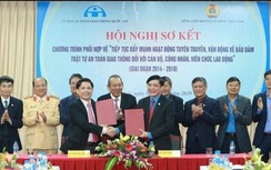 Ủy ban ATGT Quốc gia và Tổng Liên đoàn LĐVN phối hợp tuyên truyền ATGT