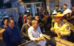 Danh tính tài xế ô tô dùng dao đâm gục người giữa phố sau va chạm