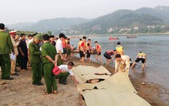 Video: Hiện trường tang thương vụ 8 học sinh Hòa Bình chết đuối