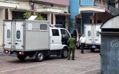 Vì sao hoãn phiên xét xử vụ dâm ô tập thể nữ sinh lớp 9?