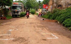 Xe tải đâm vào xe máy điện, một học sinh tử vong thương tâm