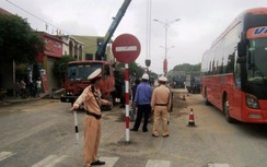 Lật xe bồn, QL1 qua Nghệ An ùn tắc cục bộ 8 giờ