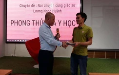 Bạn đọc Báo Giao thông tặng cậu bé đạp xe từ Sơn La về Hà Nội 108 triệu