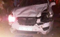 Xe 7 chỗ tông hàng loạt xe máy, 1 người chết, 3 người bị thương