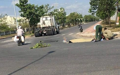 Va chạm với xe container, nam công nhân chết thảm dưới bánh xe