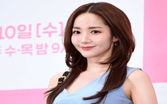 "Thư ký Kim" Park Min Young táo bạo với đầm "khoét trên, xẻ dưới"