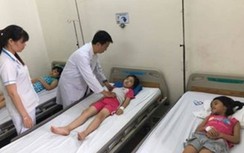 65 học sinh ở TP.HCM nhập viện khẩn sau bữa ăn trưa