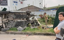 Nữ tài xế Mercedes đâm liên hoàn ở gầm cầu vượt Mai Dịch, 4 người bị thương