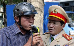 Sử dụng rượu, bia điều khiển xe máy bị phạt bao nhiêu tiền?