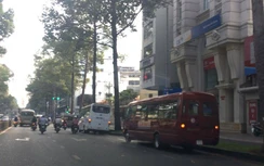 TP. HCM: “Xe dù” vẫn vô tư lộng hành, đón khách trong nội đô