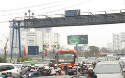 Đường cửa ngõ Thủ đô đông ngộp thở ngày cuối nghỉ lễ giỗ Tổ