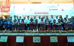 Trao tặng gần 1.300 mũ bảo hiểm đạt chuẩn cho học sinh TP. Hồ Chí Minh