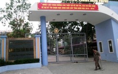 Một học sinh trường chuyên đột ngột ngã từ trên cao xuống sân trường