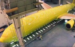 Quá trình sơn lại toàn bộ chiếc Boeing 777 phức tạp như thế nào?