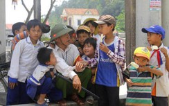 Video: Người đàn ông "gàn dở" và 15 năm chống lại tử thần