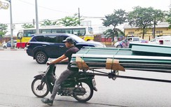Hoảng hồn những chiếc xe máy cà tàng chở hàng