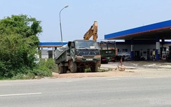 Vụ đất ruộng vào lò gạch: Mở đường đấu nối trái phép, xe quá tải tung hoành