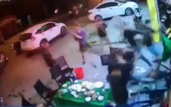 Hơn 20 thanh niên hung hãn xông vào chém nhóm người đang ngồi nhậu ở Huế