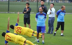 HAGL thay tướng giữa dòng, trợ lý thầy Park ngồi ghế nóng