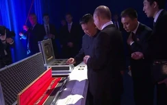Ý nghĩa thanh bảo kiếm ông Kim Jong Un tặng Tổng thống Nga Putin