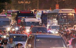 Nghỉ lễ 30/4: Xe khách ngang nhiên vi phạm, CSGT Hà Nội quyết "xử" mạnh tay