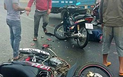 Xe máy "đấu đầu" nhau, 1 người chết, 1 người bị thương nặng