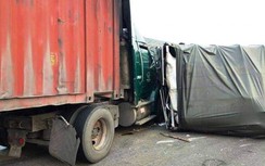 4 ô tô đâm liên hoàn, tuyến tránh Vinh ùn tắc cục bộ 500m