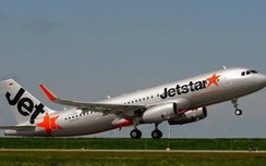 Cấm bay 12 tháng nam hành khách bẻ kính mũ bảo hiểm doạ tiếp viên