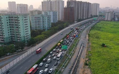 Video: Cảnh ùn tắc ngộp thở tại cửa ngõ Hà Nội sau nghỉ lễ