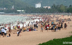 Thiên đường du lịch Bình Định kín người dịp lễ, tỉnh cấm "chặt chém" khách