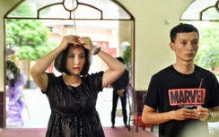 Các nghệ sỹ TP.HCM đến thắp hương tiễn biệt cố nghệ sỹ Lê Bình