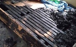 Con gái tưới xăng đốt nhà khiến bố mẹ bị thương