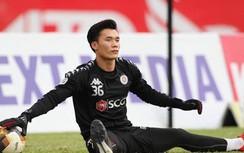 "Thủ môn quốc dân" Bùi Tiến Dũng mòn mỏi vì "tránh vỏ dưa, gặp vỏ dừa"