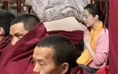 Phạm Băng Băng mộc mạc, giản dị lên chùa cầu an