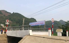 Chiếc áo đấu của Quang Hải "giúp" 3000 người dân thoát cảnh nguy hiểm