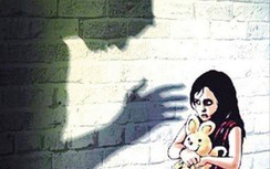 Nghi vấn người đàn ông giở trò đồi bại với bé gái 8 tuổi ngoài cánh đồng