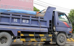 Video: CSGT TP.HCM gian nan bắt xe quá tải