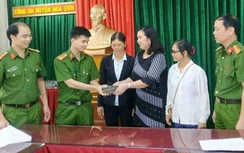 Hai phụ nữ nhặt được 120 triệu đồng ở điểm chờ xe buýt