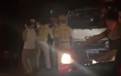 Xưng "thiếu tá quân đội" cản trở CSGT tạm giữ phương tiện của “ma men”