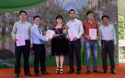 Hai dự án bất động sản ở Bình Dương trao sổ hồng cho khách hàng