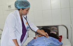 Thai phụ tiền sản giật may mắn thoát chết lúc nửa đêm