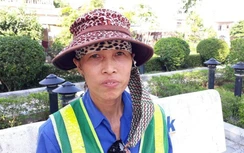 Vụ nữ lao công bị đánh: Chủ shop quần áo đến nhà xin lỗi