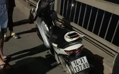 Nam thanh niên để lại xe máy, nhảy cầu Bãi Cháy tự tử